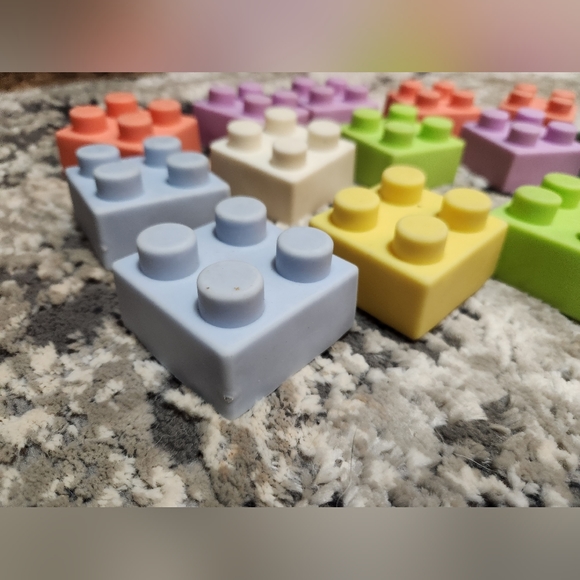Infantino Super Soft 1st Building Blocks Easy To Grip, Teethable & BPA-Free - Picture 5 of 5